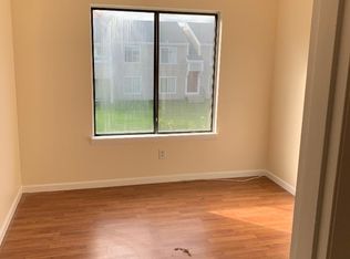 115 Nassau Dr, Springfield, MA 01129