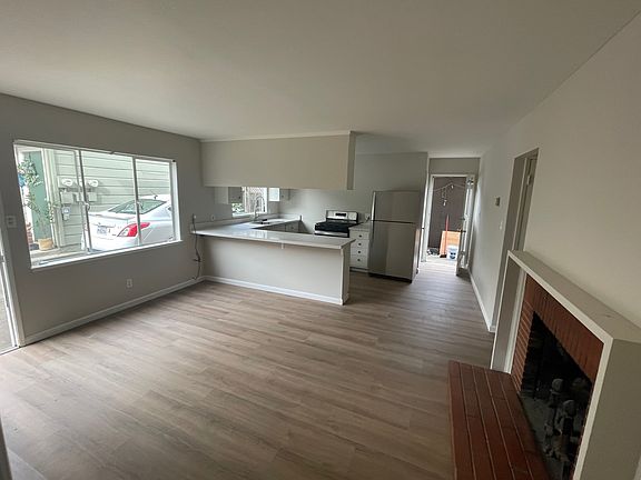 Kitchen living room! Open floor plan