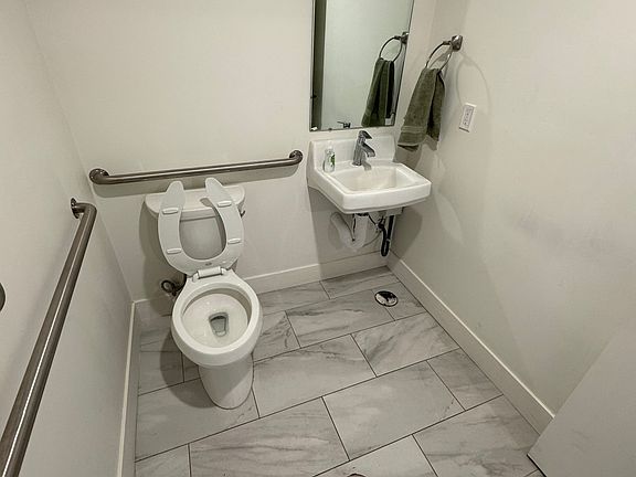 3rd image of 2780 E 3300 S #102