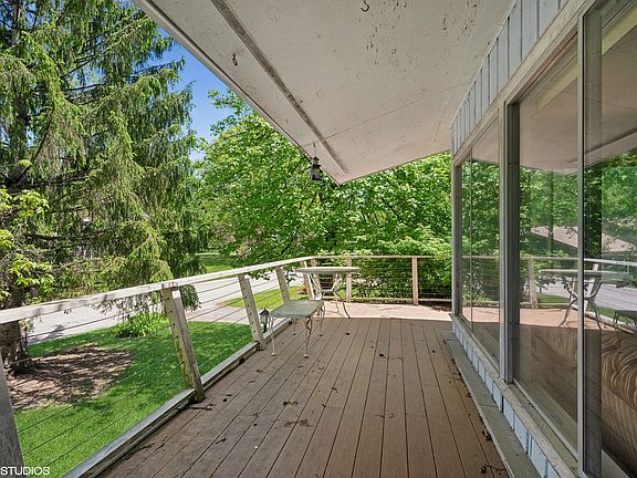 4th image of 29 Oxford Dr