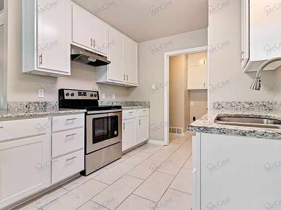 5th image of 1508 Shelley St