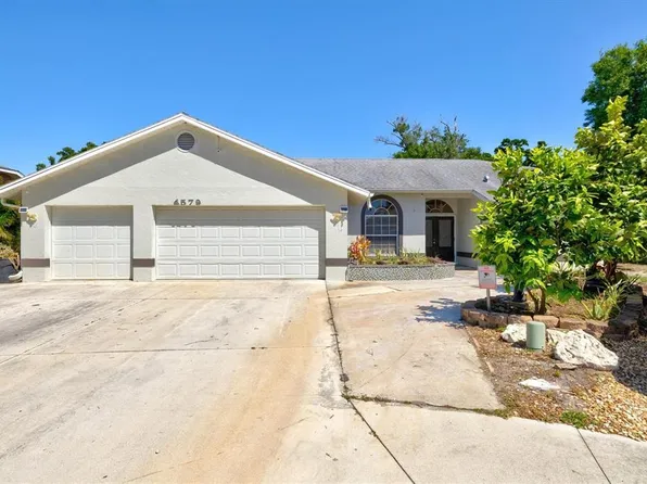 4579 Topaz Ct, Sarasota, FL 34233