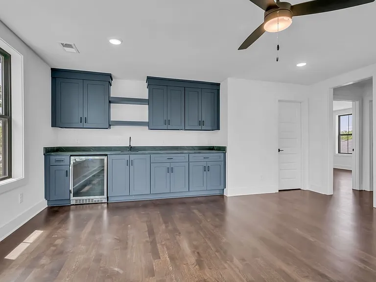 1114 Leland Ave — Photo 30