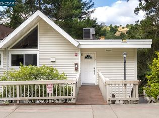 126 Ascot Ct APT B, Moraga, CA 94556