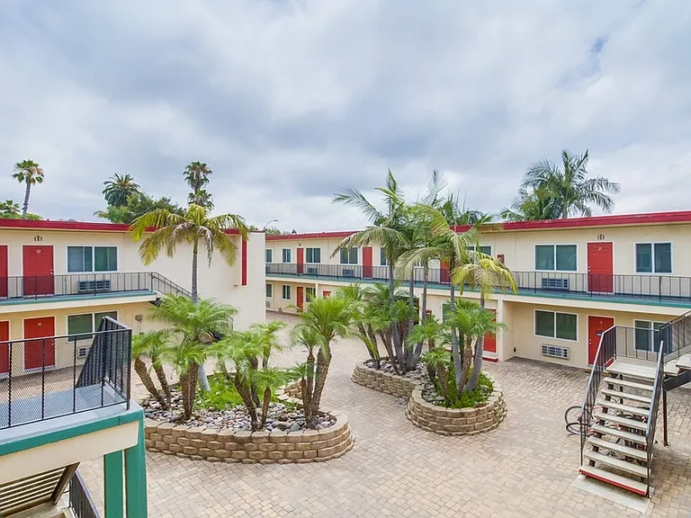 B Street | Apartments Near Balboa Park - Studios, 1 & 2 Bedrooms — Photo 33