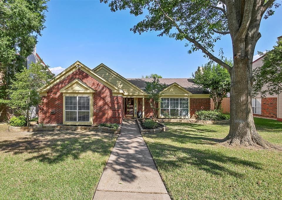 1st image of 2242 Villawood Ln