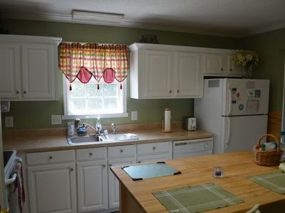 1555 Oak Breeze Dr, Mooresville, NC, 28115