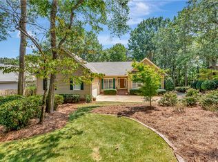 124 Paradise Cir, Townville, SC 29689