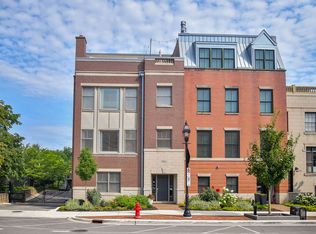 460 Pennsylvania Ave #A-1, Glen Ellyn, IL 60137