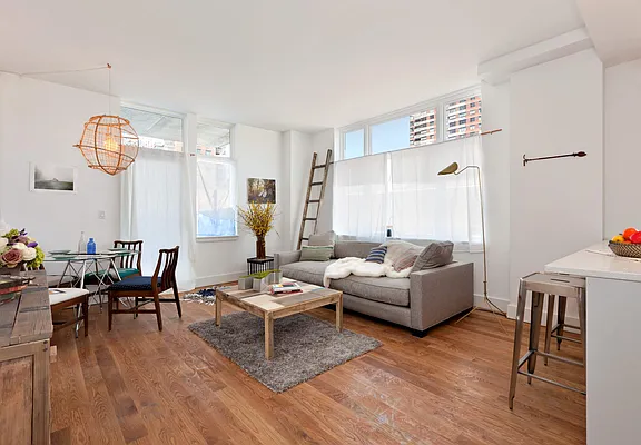 Rented by Modern Spaces | media 11