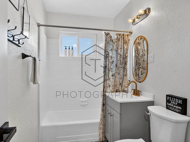 350 Brightwood Ave — Photo 16