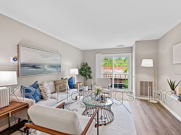5th image of 2050 N Calvert St APT 410