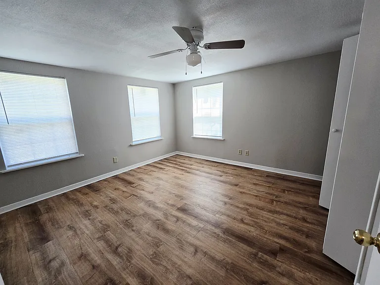 2307 Elm Ave #2307 — Photo 16
