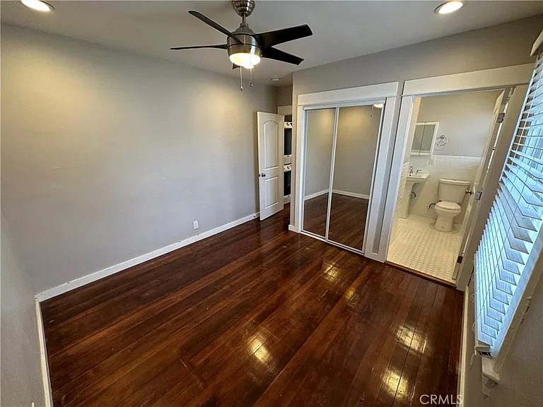 633 W Maple Ave — Photo 26