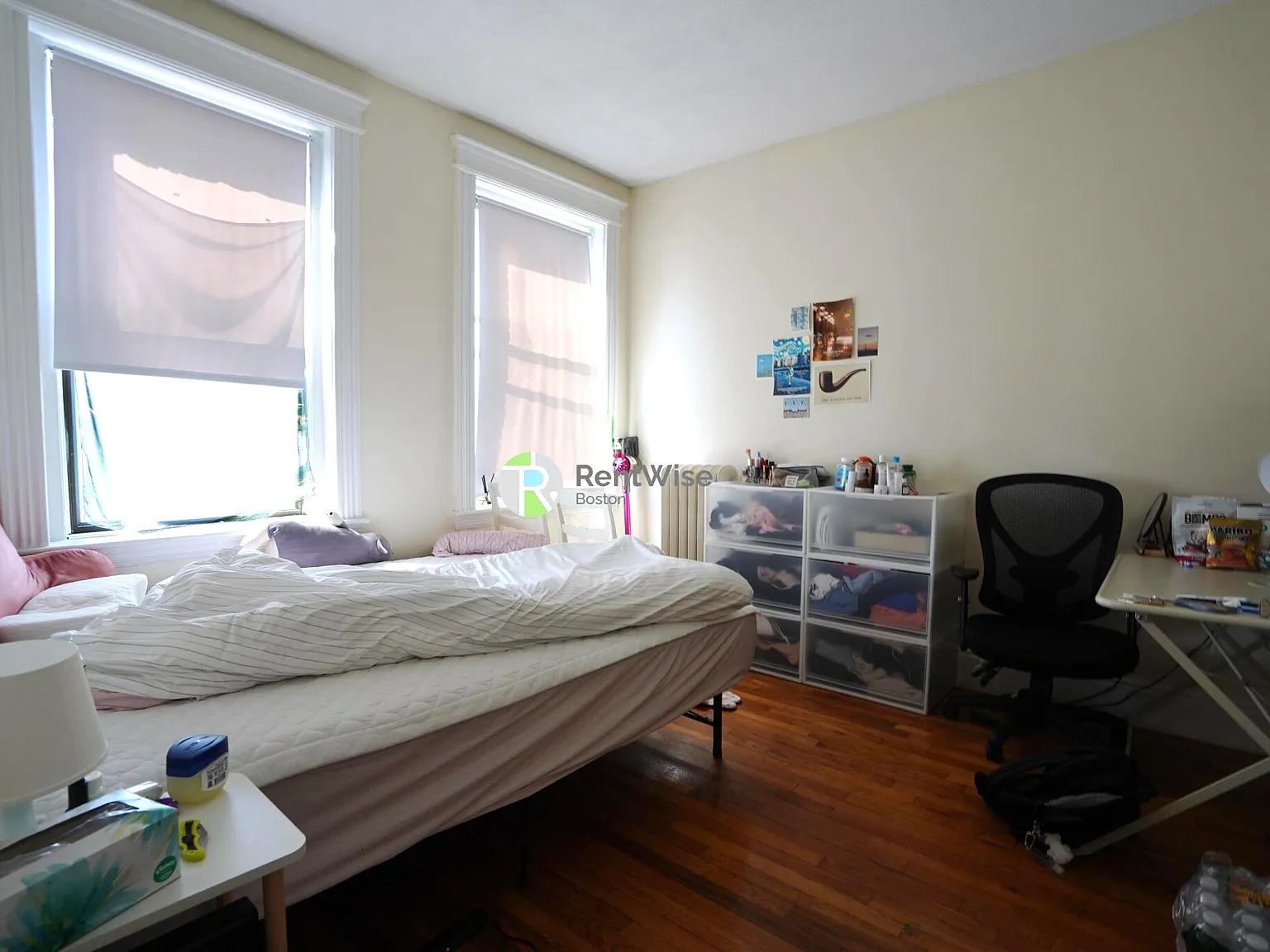 Studio, 300 sqft, $1,879 — Photo 2