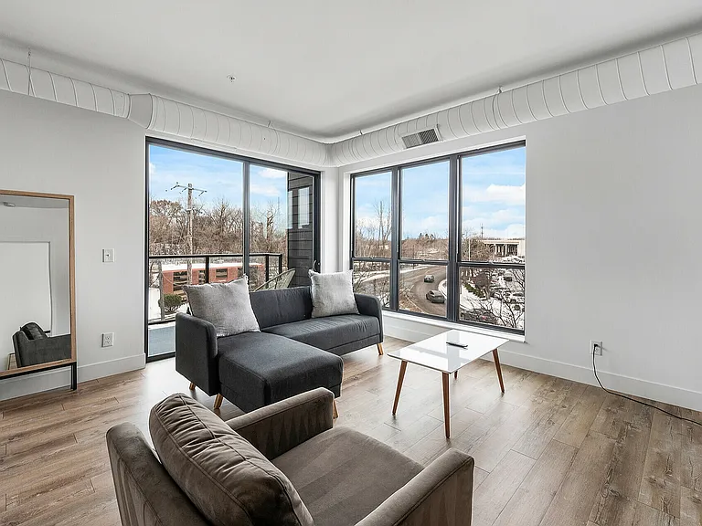 29_4900_Cedar_Lake_Unit_3019_mls