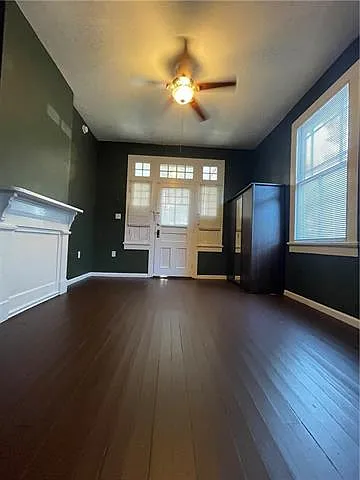 2 bed, 1.0 bath, 832 sqft, $1,060 — Photo 2