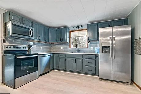 5th image of 144 Northshore Dr