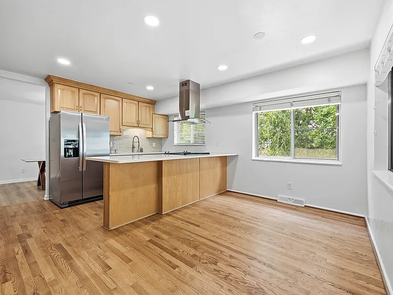2913 S Reading Ct — Photo 3