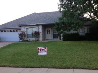 10183 Trail Ridge Dr, Benbrook, TX 76126