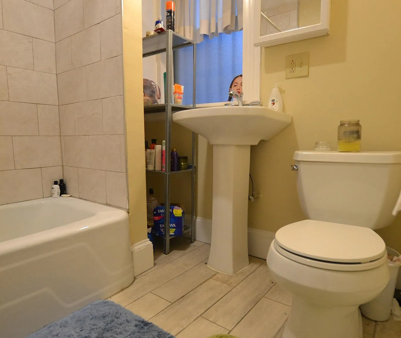 3 bed, 1.5 bath, 1200 sqft, $3,750 — Photo 4