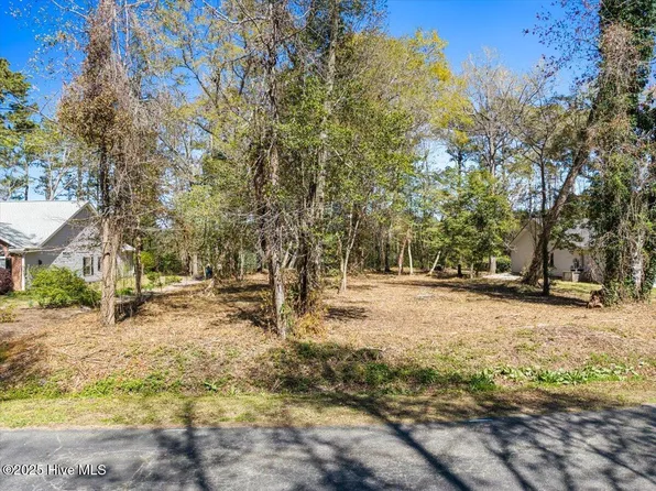 19 Sand Dollar Court, Carolina Shores, NC 28467