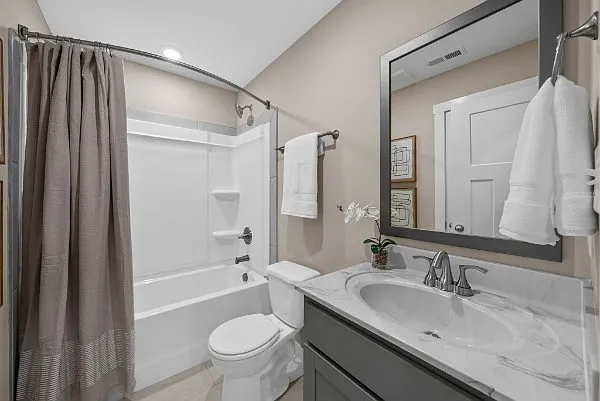 327 Wisteria Ln — Photo 9