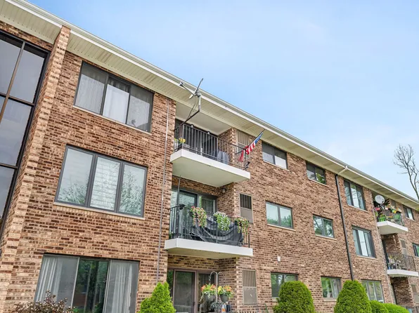 8820 Mobile Ave APT 3C, Oak Lawn, IL 60453