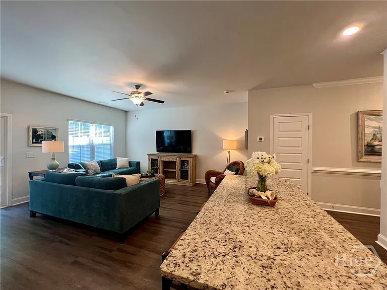 500 Governor Treutlen Cir — Photo 6