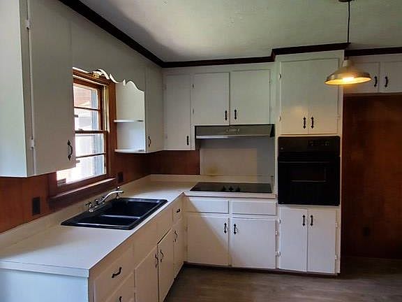 4th image of 610 S Claiborne St