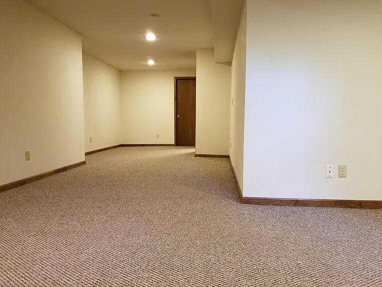 1281 E Sheridan Bridge Ln — Photo 31