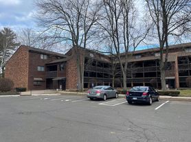 492 East St, Plainville, CT