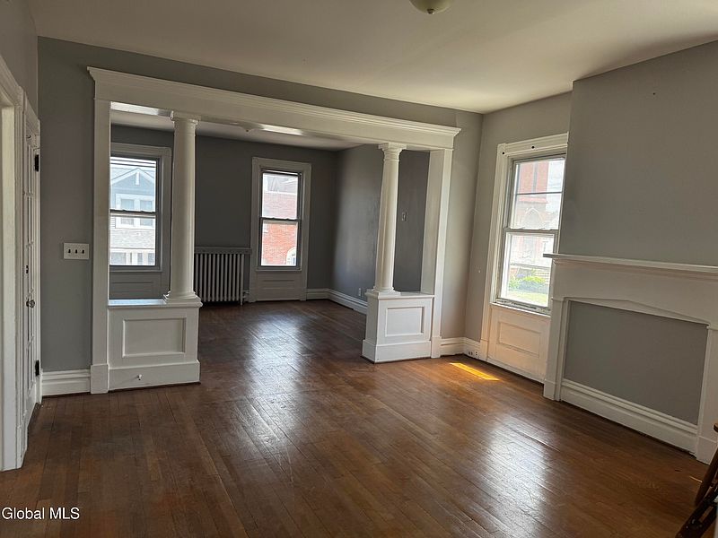 2nd image of 132 George Street