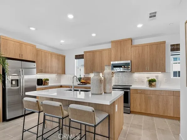 500 Park Dr Unit 17, Carson, CA 90745