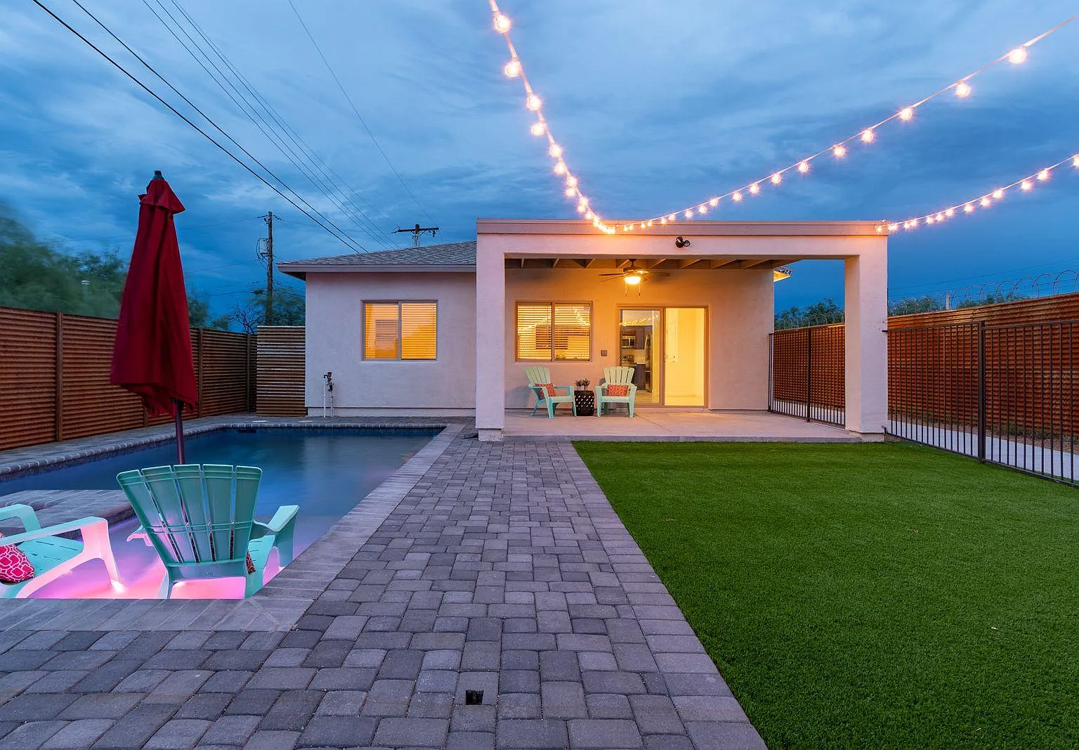 2824 N Euclid Ave — Photo 1