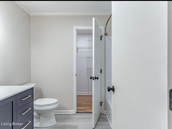 3rd image of 8516 Bailey Ave #8516