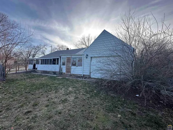 1620 SE 25th St, Topeka, KS 66605