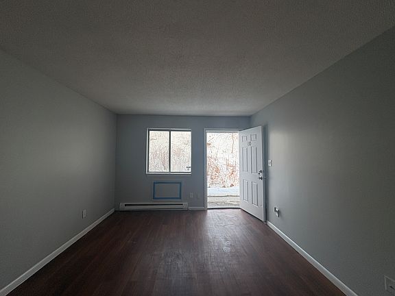 3rd image of 72 Dallas Ave #10S