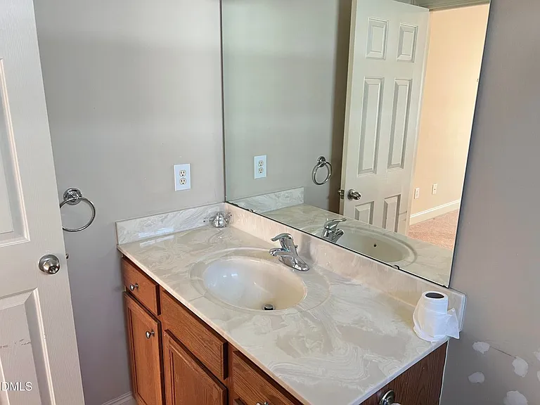 1420 Dexter Ridge Dr — Photo 12