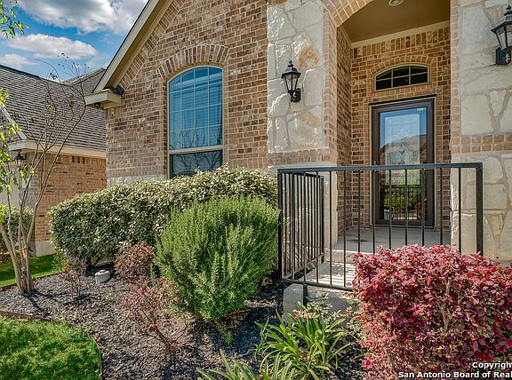 2nd image of 506 Norwood Ct