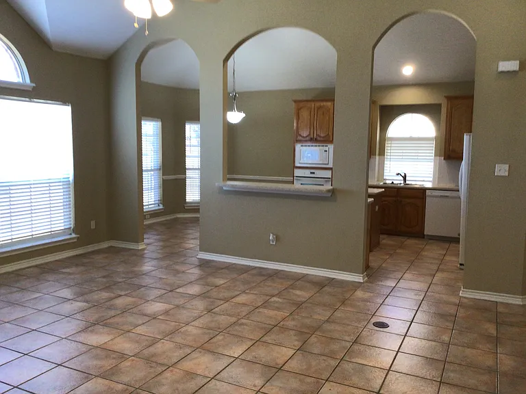 7508 Creek Meadow Dr — Photo 5
