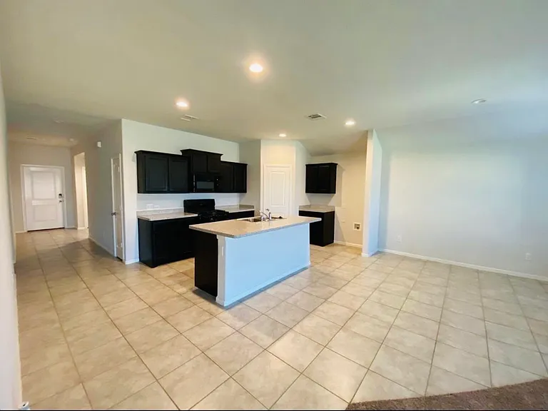 10333 Fort Belknap Trl — Photo 9