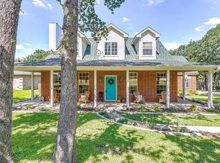 613 Forest Edge St, Burleson, TX 76028