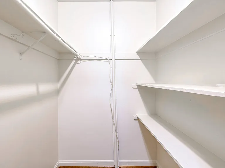 Arcadian House Apartments, LLC — Photo 10