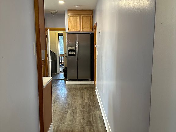 4th image of 347 Summer St Floor 1
