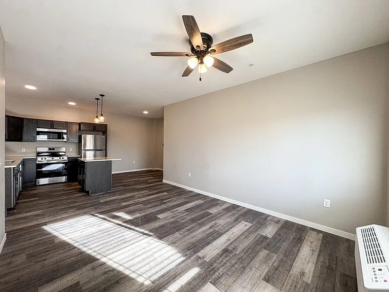 757 Parent St — Photo 17