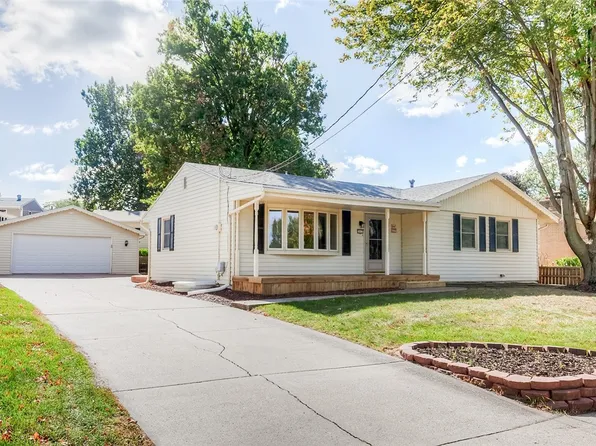 3933 Hull Ave, Des Moines, IA 50317