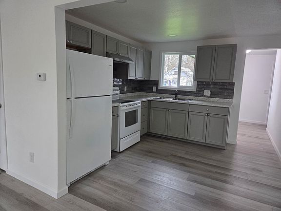 4th image of 924 W Emma Ave #B