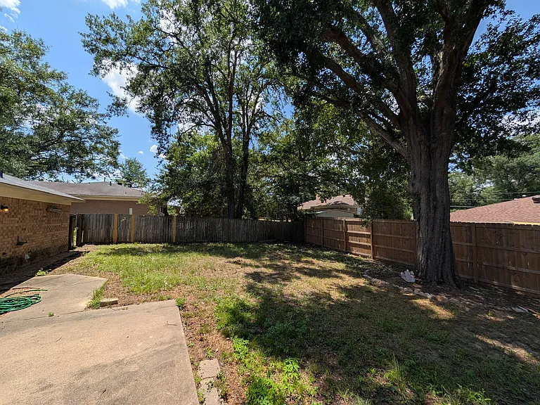 403 W Heritage Dr — Photo 57