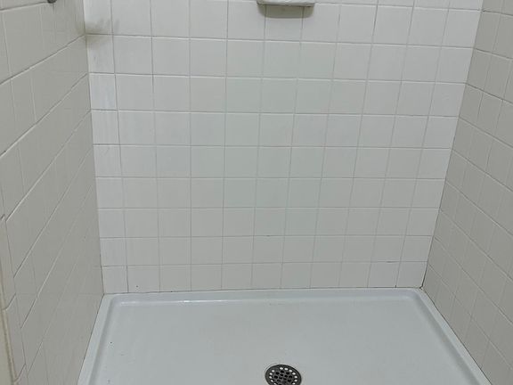 4th image of 116 Yeardley Ave